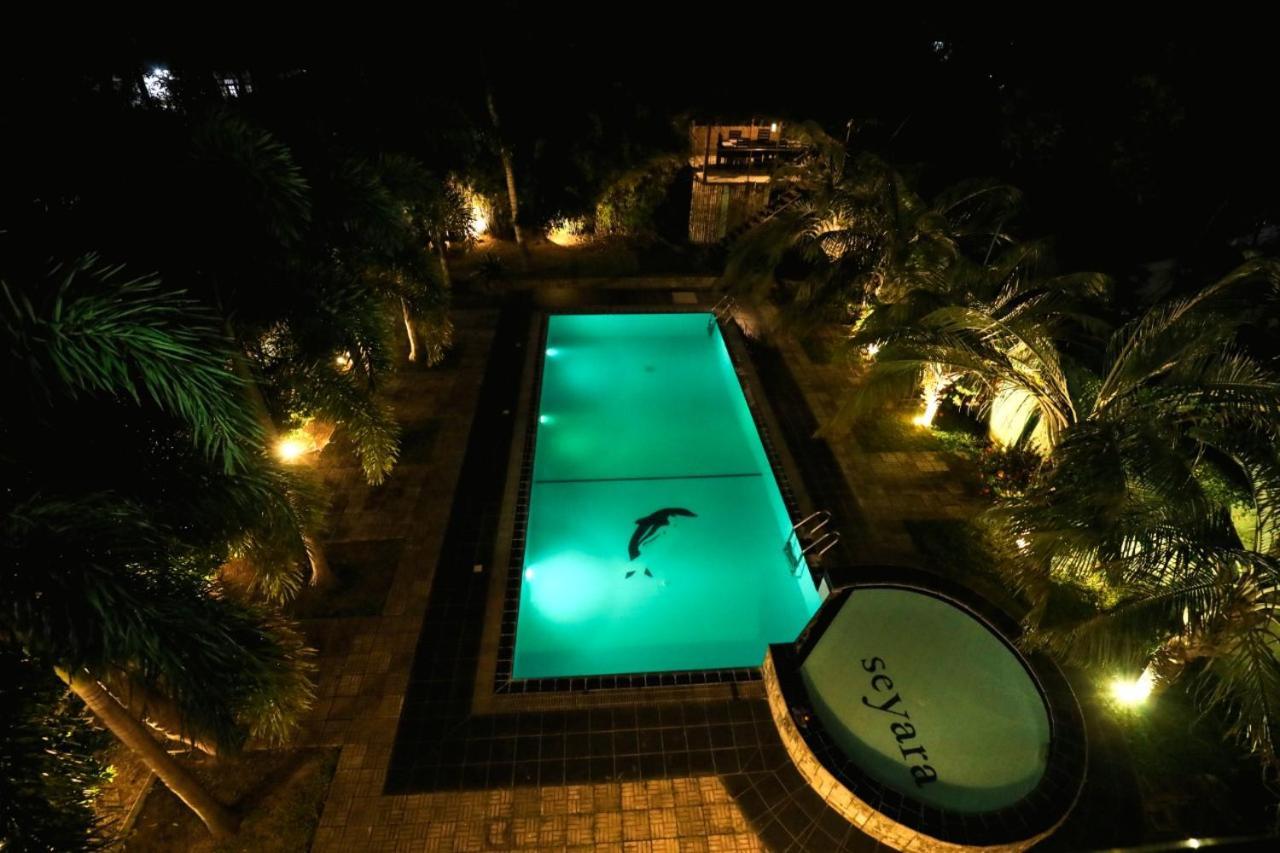 Seyara Holiday Resort โปลอนนารูวา ภายนอก รูปภาพ